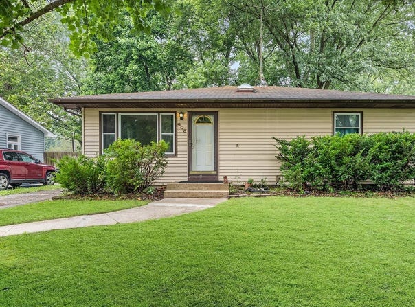 608 S 21St Street, Chesterton, IN 46304-2766