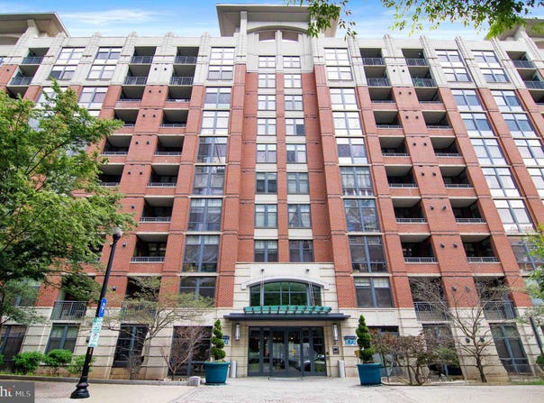 1021 N GARFIELD STREET, ARLINGTON, VA 22201