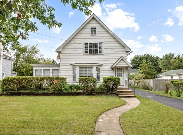 302 N State Street, Marengo, IL 60152