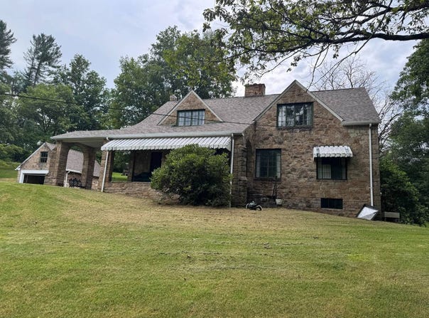 339 Paw Paw Creek Road, Fairview, WV 26570