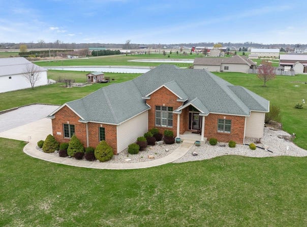 11530 Winters Road, Roanoke, IN 46783-9638