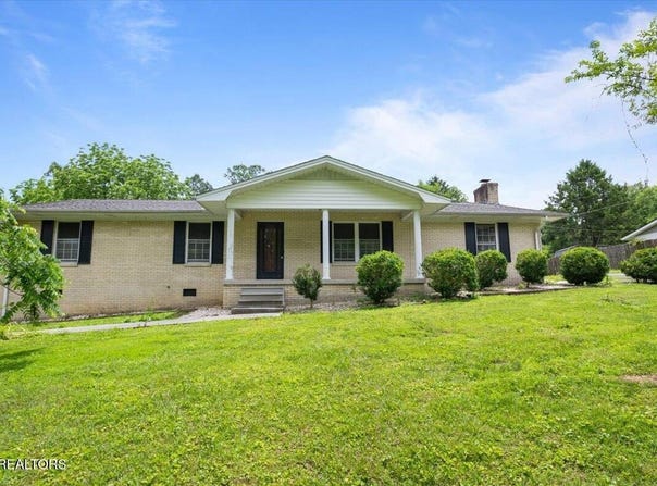 220 Lillywood Drive, LaFollette, TN 37766