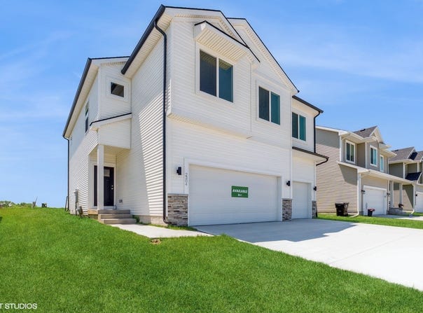 2304 Chan Drive, Adel, IA 50003