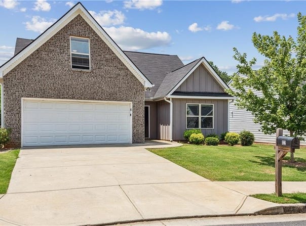 122 Lexington Avenue, Griffin, GA 30223