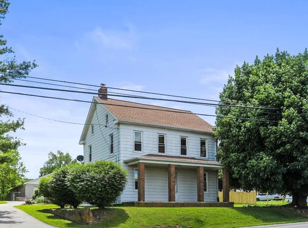1995 HANOVER Pike, HANOVER, PA 17331