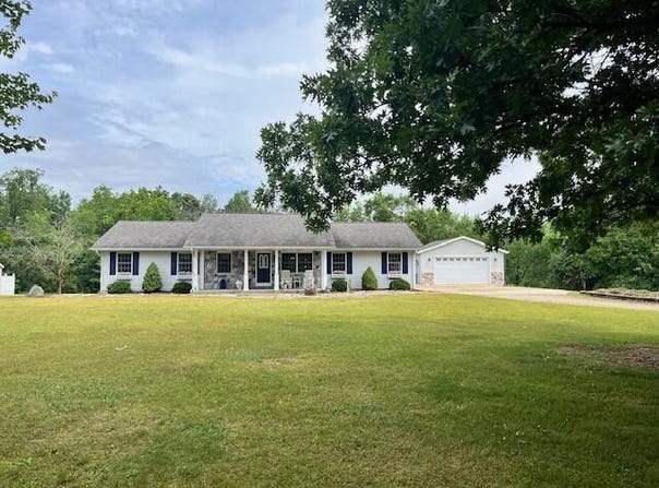 1021 112th Avenue, Martin, MI 49070