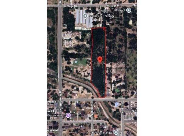610 W I 1/2 Avenue, Kingsville, TX 78363