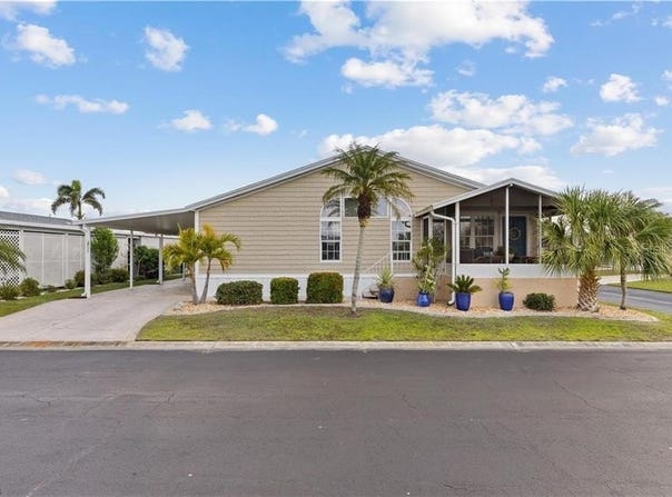 1000 KINGS Highway, PORT CHARLOTTE, FL 33980