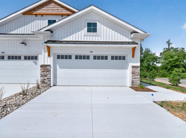 812 Joyce Lane, St. Johns, MI 48879