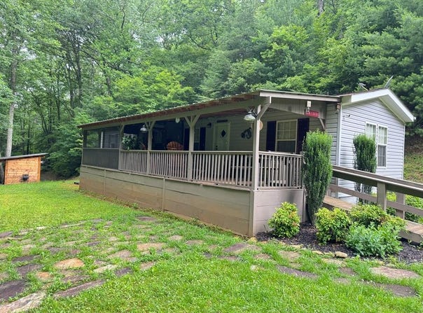 101 Harkins Circle, Suches, GA 30572