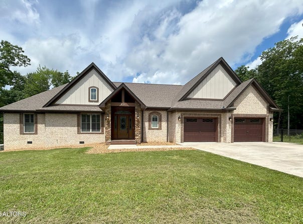 830 Bent Tree Rd, Monterey, TN 38574