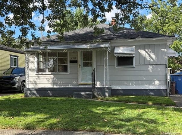 4986 Bedford Street, Dearborn Heights, MI 48125