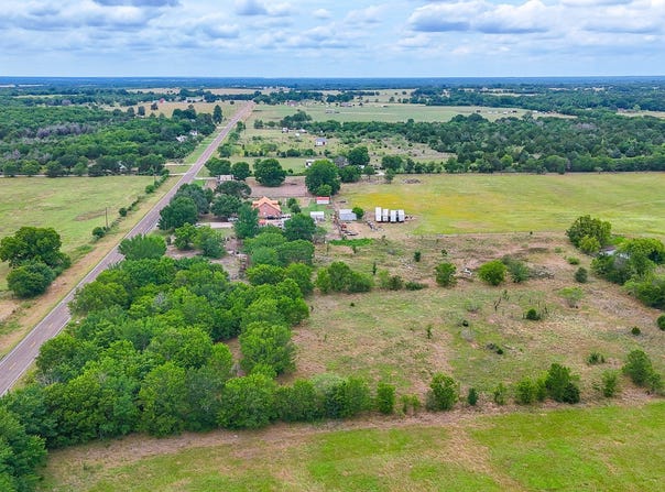 8365 Fm 642, Purdon, TX 76679