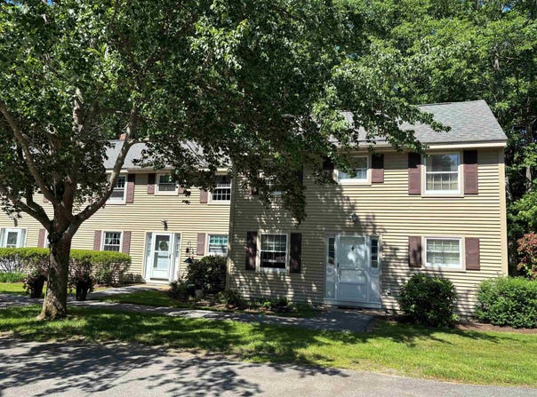 4 Wolfeboro Common, Wolfeboro, NH 03894