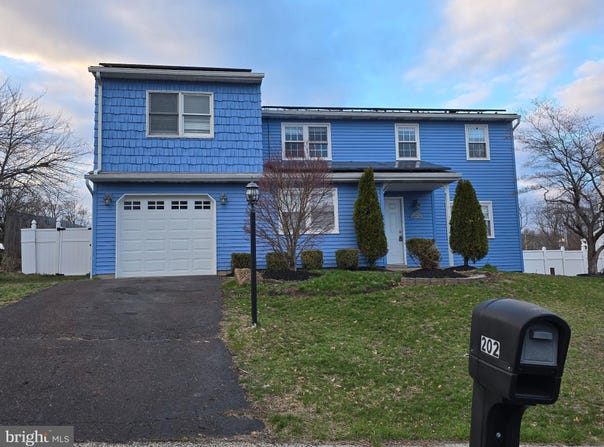 202 PARKRIDGE DRIVE, PERKASIE, PA 18944