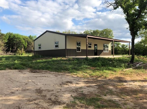 1017 Miller Drive, Mineral Wells, TX 76067