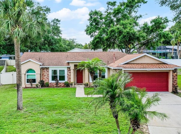 15916 INDIAN WELLS COURT, CLERMONT, FL 34711