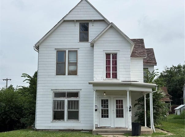 2703 Olive Street, St Joseph, MO 64507
