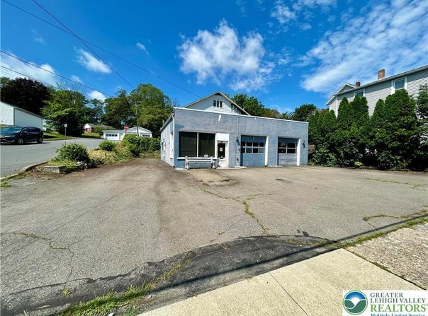 602 Garibaldi, Roseto Boro, PA 18013