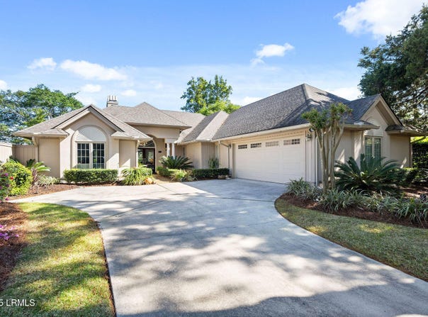 20 Country Club Court, Hilton Head Island, SC 29926