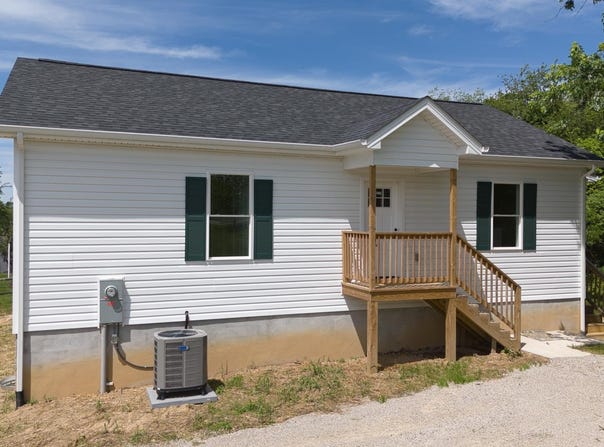 2309 ELMWOOD Street, Radford, VA 24141