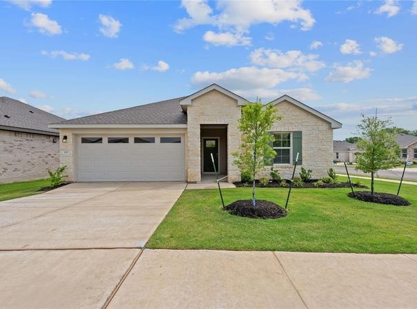 129 Bruin Paw DR, Georgetown, TX 78628
