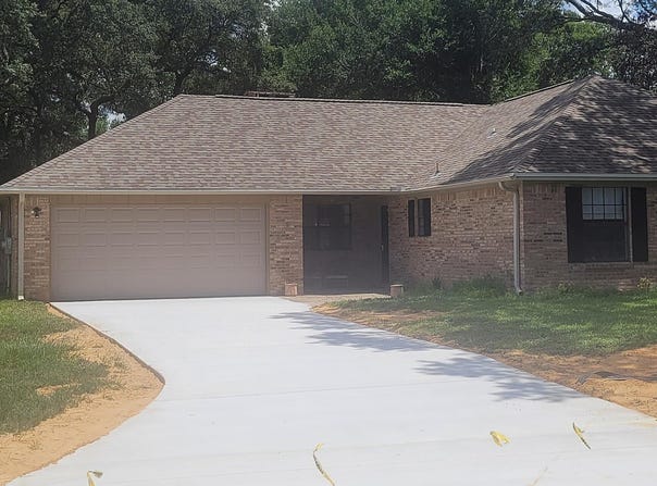 207 Oakwood Circle, Niceville, FL 32578
