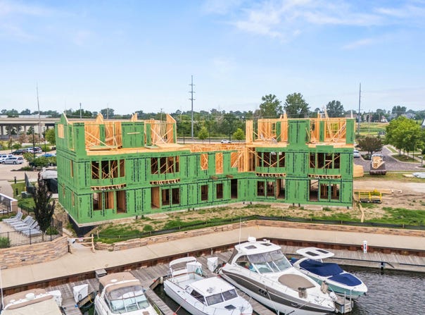 852 Sailors Way, St. Joseph, MI 49085