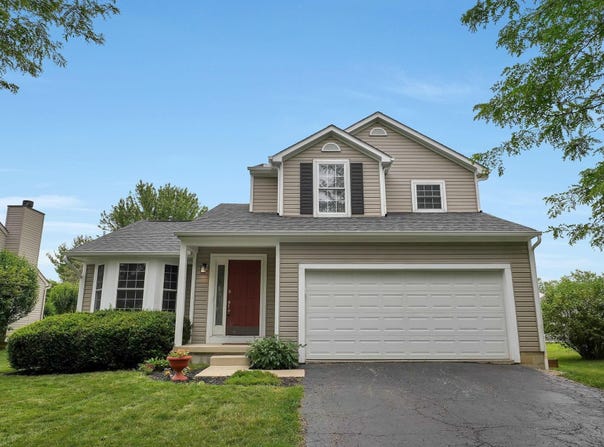 181 Brooksedge Drive, Pataskala, OH 43062