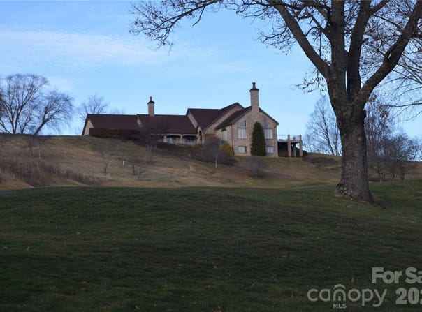 Sand Trap Road, Waynesville, NC 28786