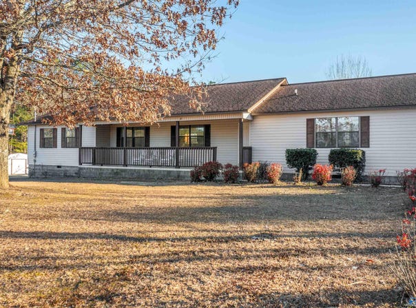 609 Alabama Highway 68 W, Collinsville, AL 35961