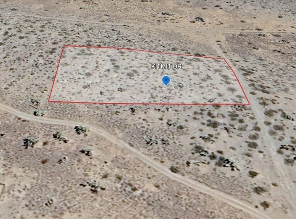 319-08-126 N KITMIT Drive, Dolan Springs, AZ 86441