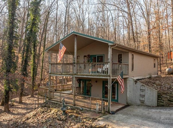 207  Tanglewood Dr, Cadiz, KY 42211