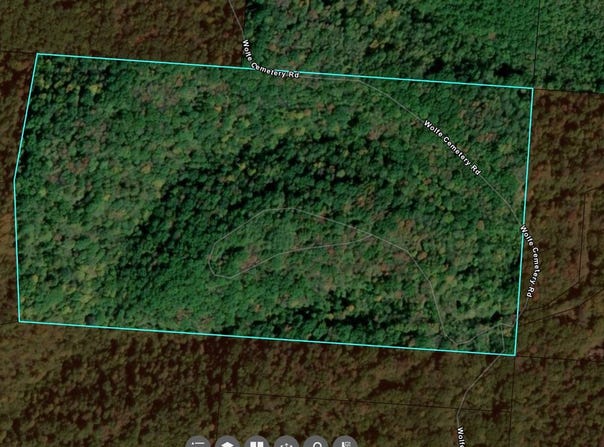 27321 Wolf Cemetery Rd., McAurther, OH 45651
