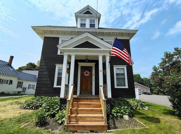 47 High Street, Houlton, ME 04730