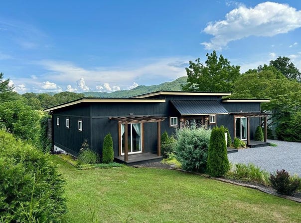 1389 Webster, Sylva, NC 28779