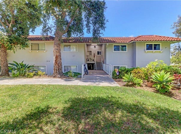 677 Via Alhambra, Laguna Woods, CA 92637