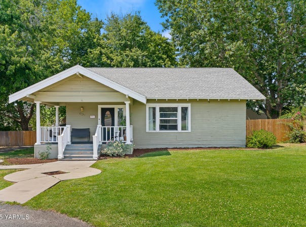 302 N 41st St, Yakima, WA 98901