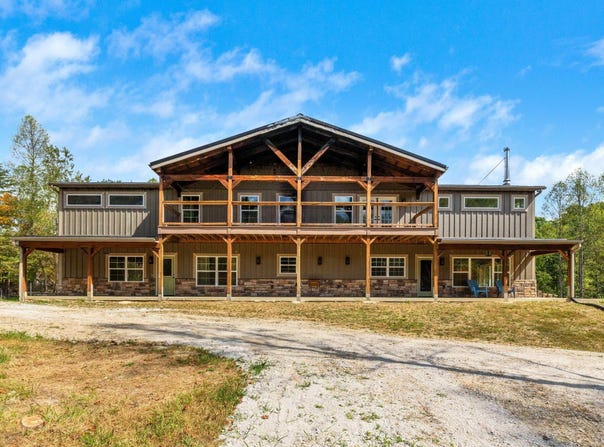 13427 OH-374, Rockbridge, OH 43149