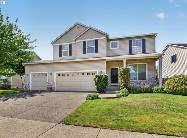 2571 GRAYSTONE Dr, Woodburn, OR 97071