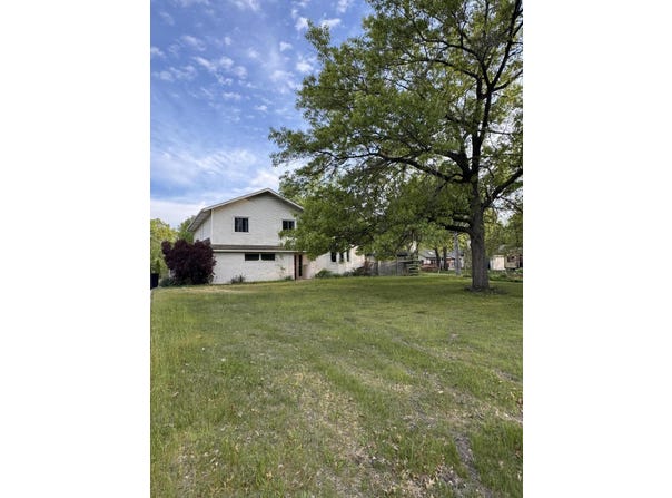 7235 E 1st Avenue, Gary, IN 46403
