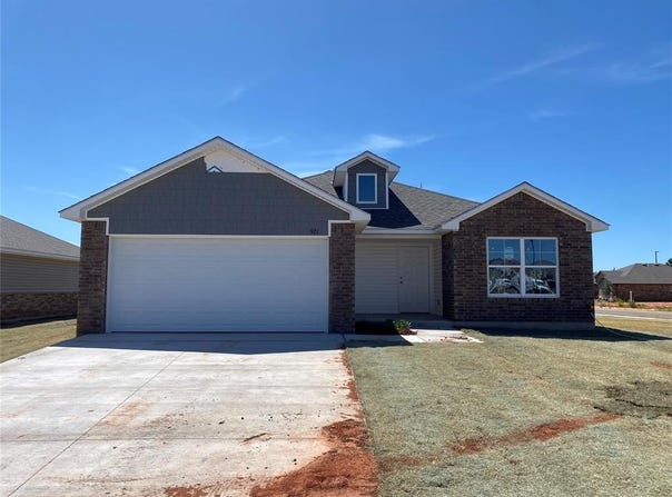 921 S Buffalo Lane, Mustang, OK 73064