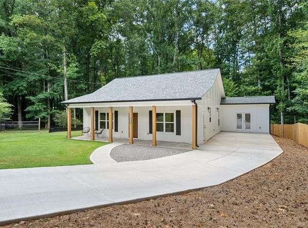 1337 FAIRFIELD Drive SW, Lilburn, GA 30047