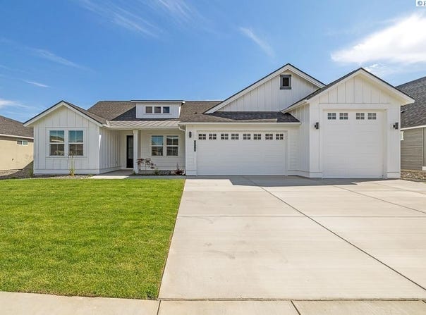 12110 Dunsmuir Dr., Pasco, WA 99301