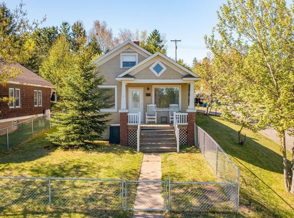 304 E James St, Ely, MN 55731