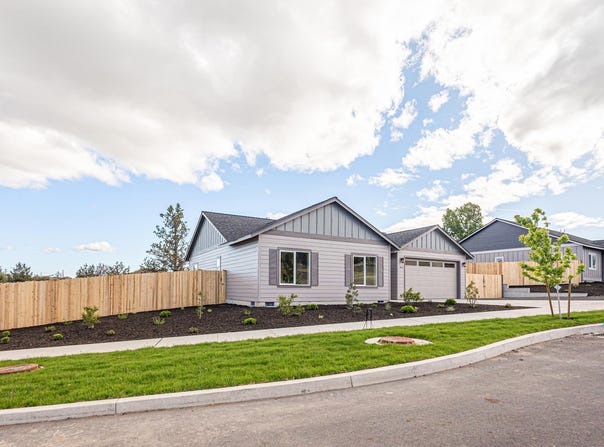 563 SW H Street, Madras, OR 97741