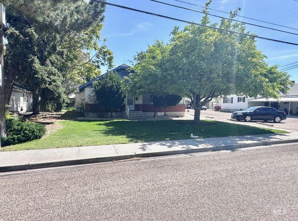 135 Davis Ave, Nampa, ID 83651