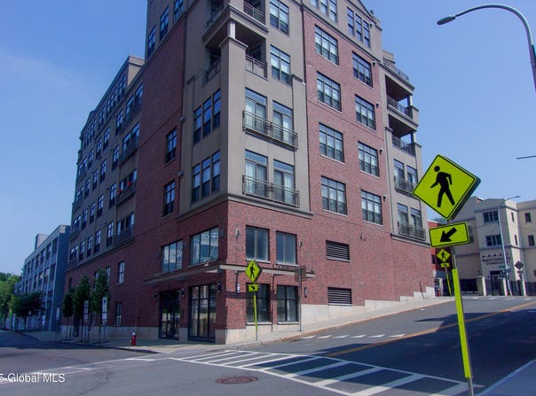 17 Chapel Street, Albany, NY 12210