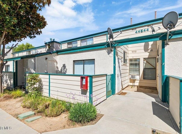 44544 E 15th St, Lancaster, CA 93535