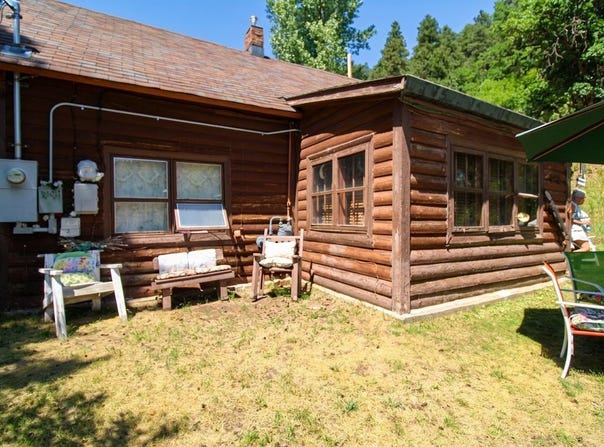 32 Denver Avenue, Deadwood, SD 57732